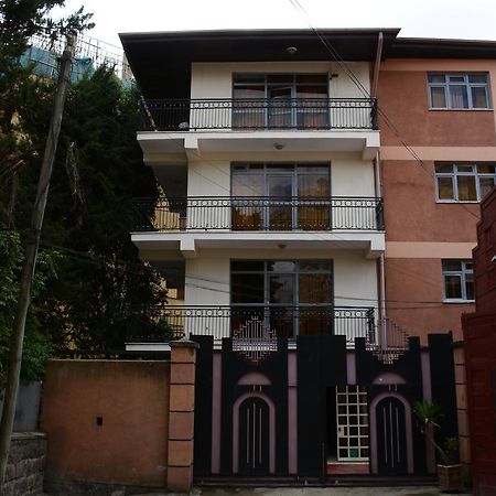 The Hive Guest House Addis Abeba Buitenkant foto