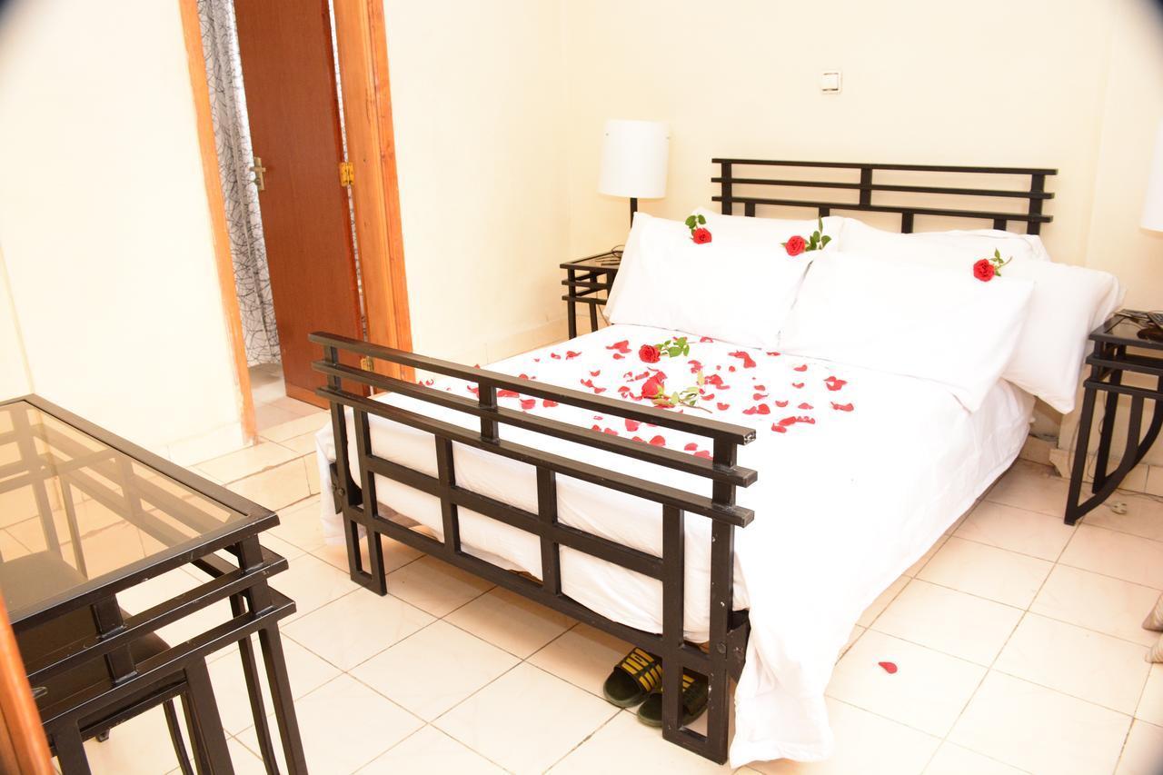 The Hive Guest House Addis Abeba Buitenkant foto